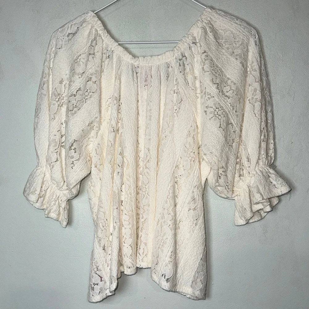 NWT MUSE Lace Cropped Top Ivory Lace Blouse Women’s Size XS & S